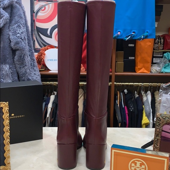 TORY BURCH BROOKE TALL BOOTS/SLOUCHY COLOR CLARET WITH WRAPPED HEEL SZ US 8 1/2 - Picture 10 of 15